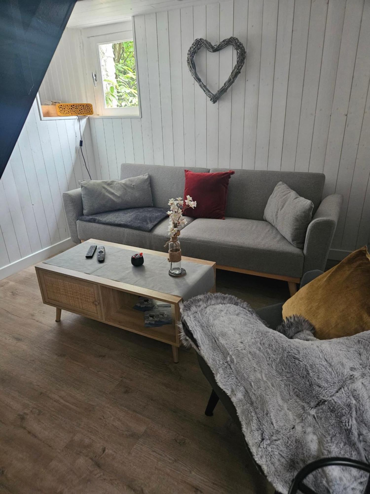 La Petite Maison Romantique Giverny 5km Holiday home *
